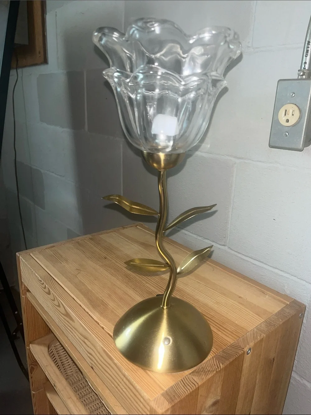 Gold Glass Flower Table Lamp - Elegant Home Dining Accent
